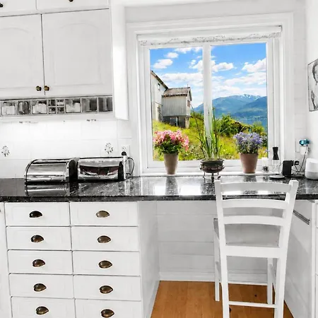 Casa Hauge Double Gasthof Sandane